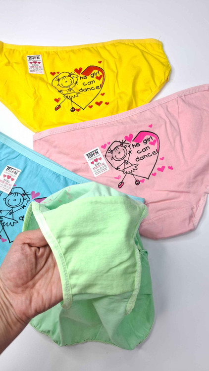 قیمت تک شورتای برند نهال 45 تومان .ب صورت پک شش عددی تهیه شود قیمت 210